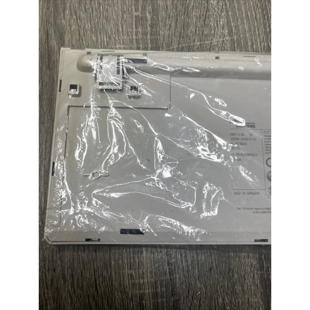 VTG Fujitsu Siemens Keyboard S26381-K293-V110 5 Pin Din Coiled Cord New Sealed!